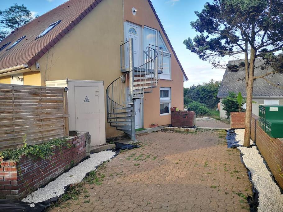 Apartamento N1 F2 40M2 Avec Petit Jardin Hérouville-Saint-Clair Exterior foto